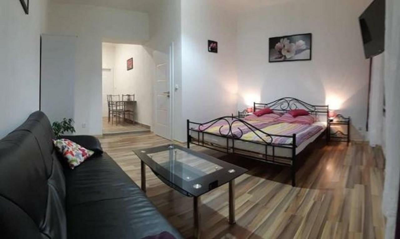 Apartment Krale Jiriho Карлови Вари Екстериор снимка