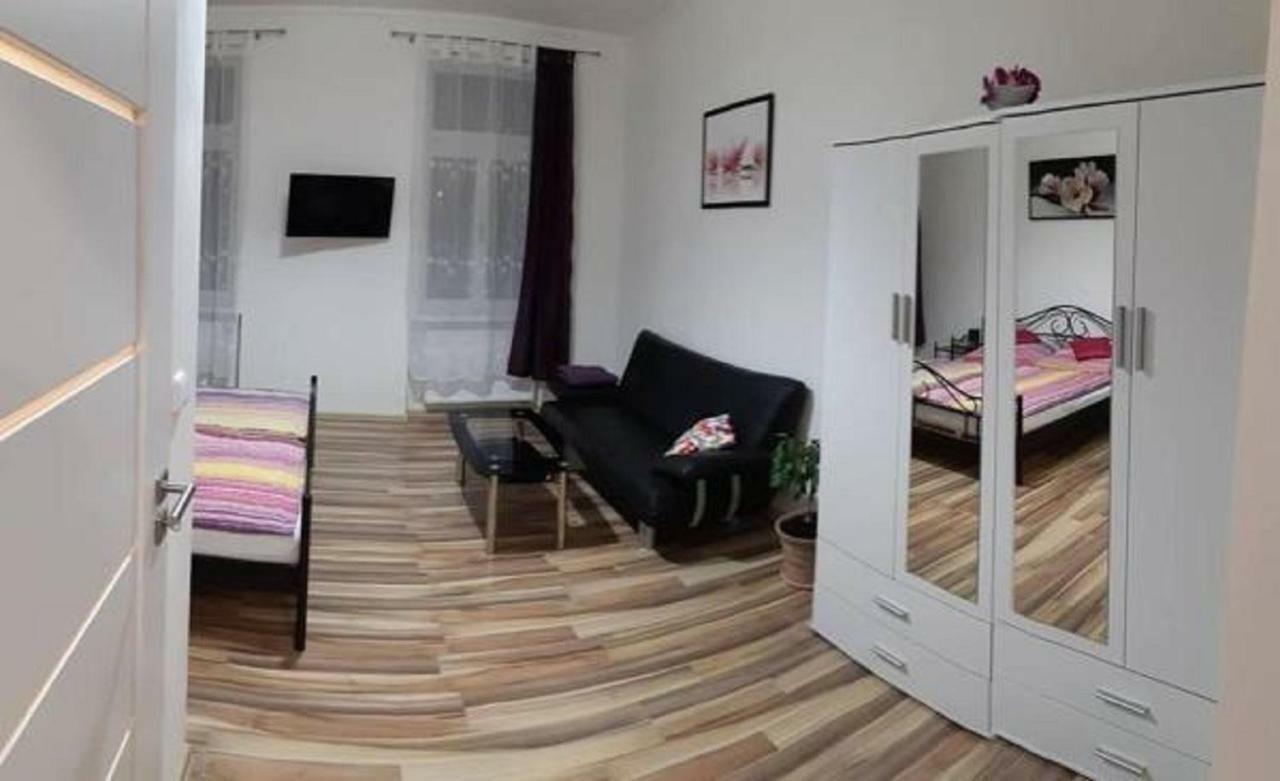 Apartment Krale Jiriho Карлови Вари Екстериор снимка